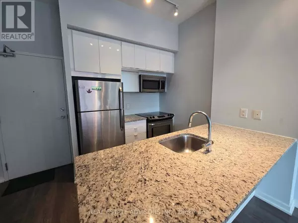 Toronto (henry Farm), ON M2J0B6,62 Forest Manor RD #109