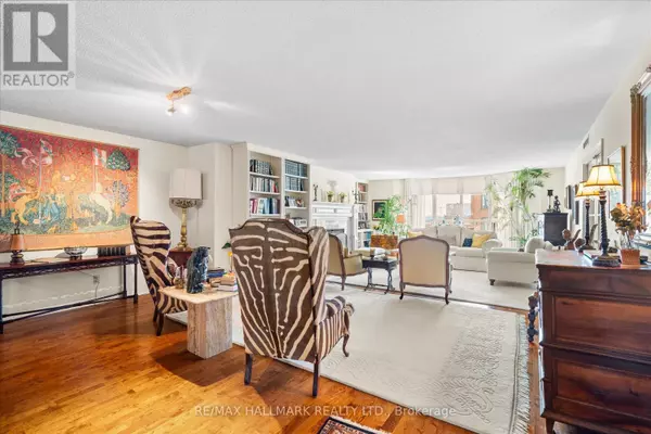 Toronto (moss Park), ON M5A4L8,25 George ST #801