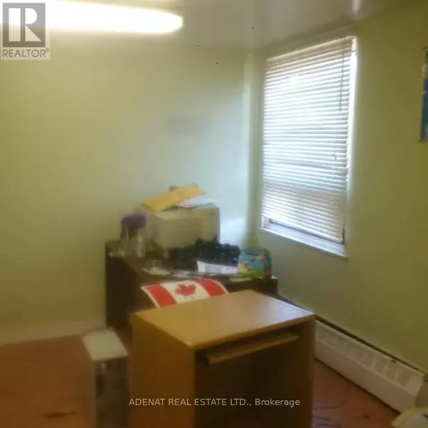 Toronto (clanton Park), ON M3H1T3,365A Wilson AVE ##211