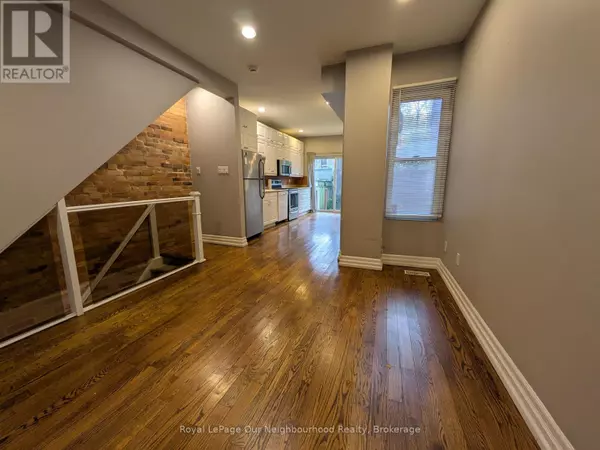 Toronto (rosedale-moore Park), ON M4W1J8,86 Asquith AVE #Main