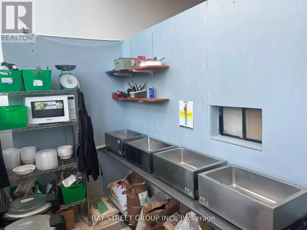 Toronto (lansing-westgate), ON M2N5M6,4750 Yonge ST #139