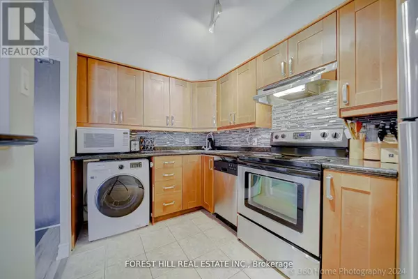 Toronto (newtonbrook East), ON M2M3V8,5949 Yonge ST #803