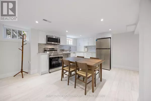 Toronto (newtonbrook East), ON M2M2L4,71 Centre AVE South #Basment