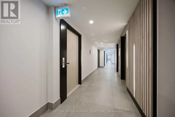 Toronto (clanton Park), ON M3H1T8,504 WILSON AVENUE