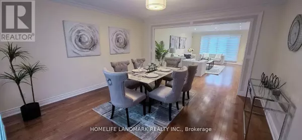 Toronto (bayview Village), ON M2K2W7,12 CLARINDA DRIVE