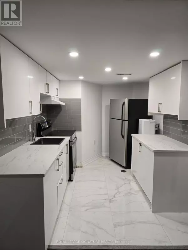 Toronto (newtonbrook West), ON M2M1L8,17 Pleasant AVE #BSMT