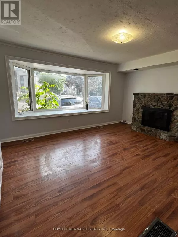 Toronto (newtonbrook East), ON M2N4R9,218 Finch AVE East #Main