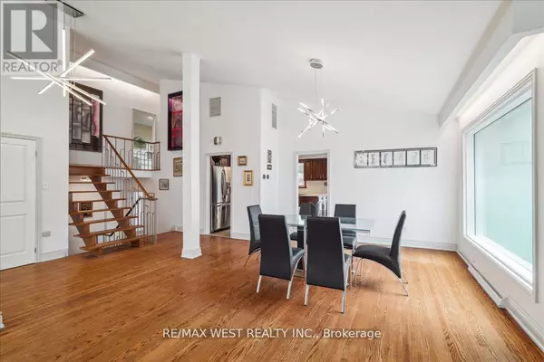 Toronto (bathurst Manor), ON M3H4V9,40 ARLSTAN DRIVE