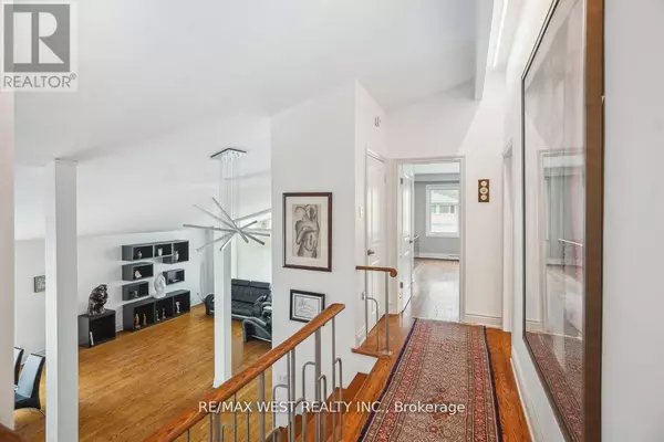 Toronto (bathurst Manor), ON M3H4V9,40 ARLSTAN DRIVE