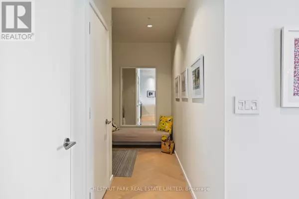 Toronto (bay Street Corridor), ON M5H0A2,180 University AVE #5707