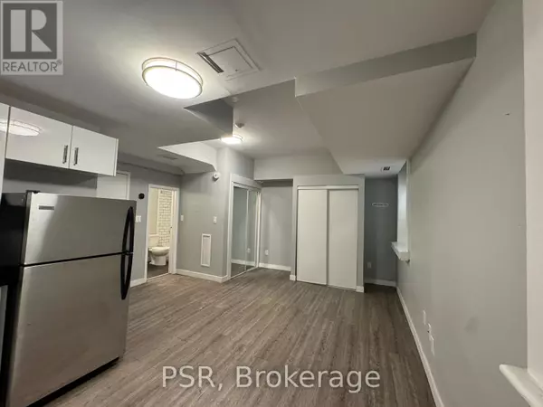 Toronto (moss Park), ON M5A2E7,205 Gerrard ST East #1