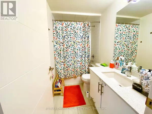 Toronto (moss Park), ON M5A1N6,460 Adelaide ST East #523