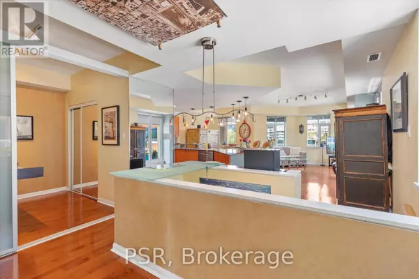 Toronto (waterfront Communities), ON M5V3N5,550 Front ST West #620