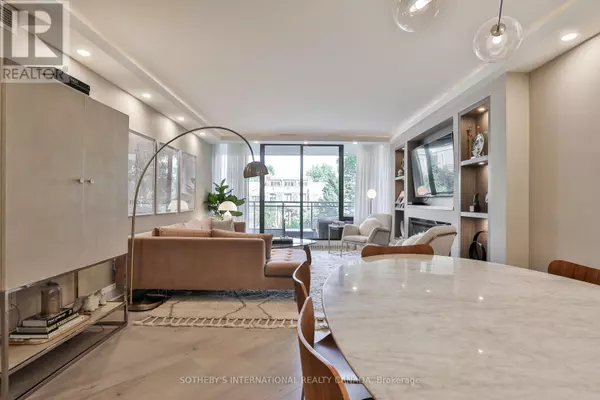 Toronto (casa Loma), ON M4V1R4,235 St Clair AVE West #301