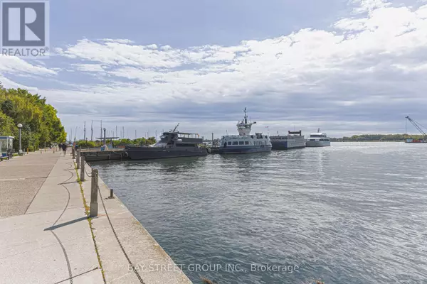 Toronto (waterfront Communities), ON M5V2V6,38 Dan Leckie WAY #2807
