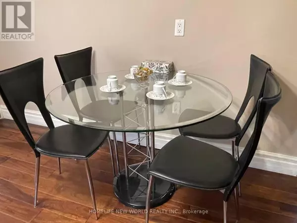 Toronto (bathurst Manor), ON M3H4K2,123 Combe AVE #main
