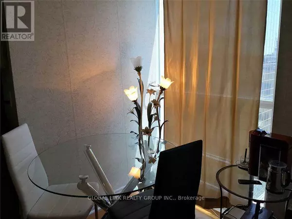 Toronto (bay Street Corridor), ON M5G2R3,763 Bay ST #2202