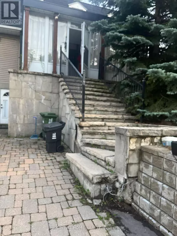 125 Steeles AVE East #unit 2, Toronto (newtonbrook East), ON M2M2Y5