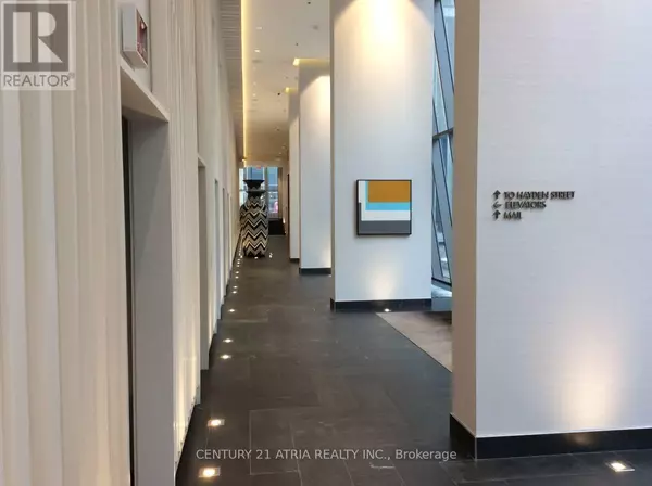 Toronto (church-yonge Corridor), ON M4Y0B7,42 Charles ST #LPH5005