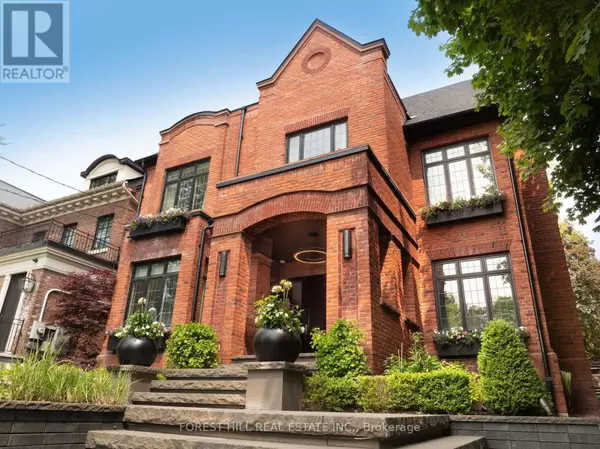 Toronto (casa Loma), ON M4V1J6,176 BALMORAL AVENUE