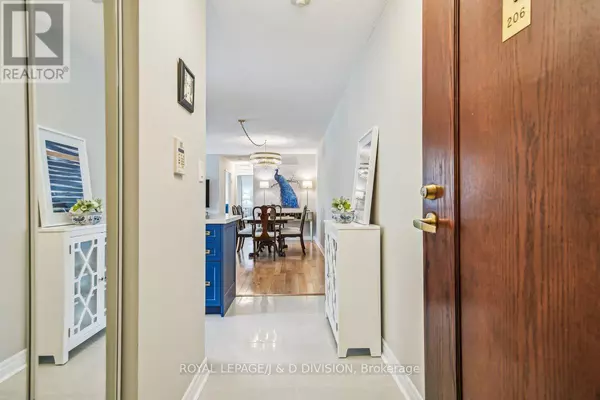 35 Merton ST #206, Toronto (mount Pleasant West), ON M4S3G4