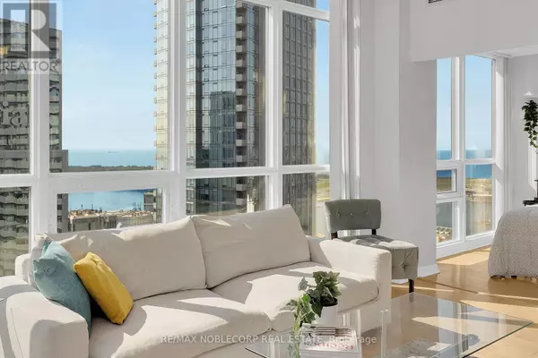 Toronto (waterfront Communities), ON M5J0A6,55 Bremner BLVD #4407