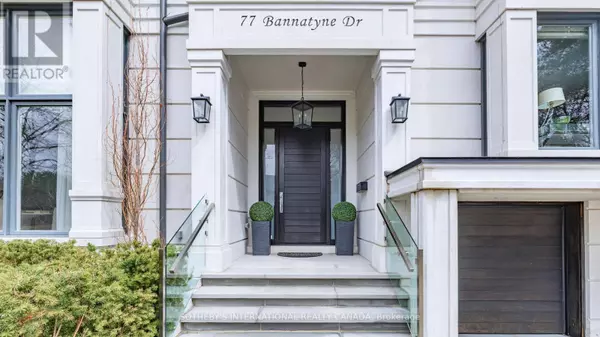 Toronto (st. Andrew-windfields), ON M2L2P2,77 BANNATYNE DRIVE