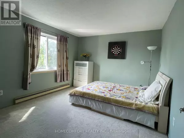 Toronto (hillcrest Village), ON M2H3J2,3740 Don Mills RD #104