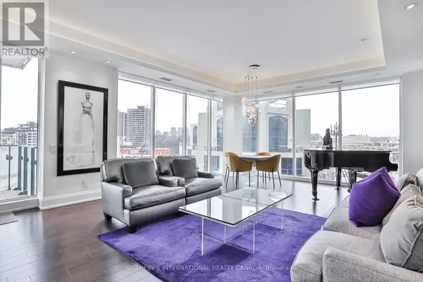 Toronto (annex), ON M5R0A5,88 Davenport RD #804