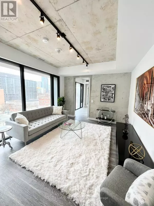 Toronto (moss Park), ON M5A0T8,55 Ontario ST #812