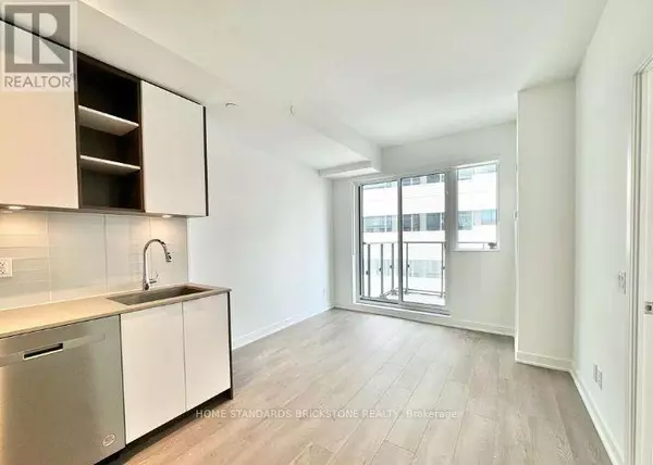 Toronto (waterfront Communities), ON M5V0W9,543 Richmond ST West #933