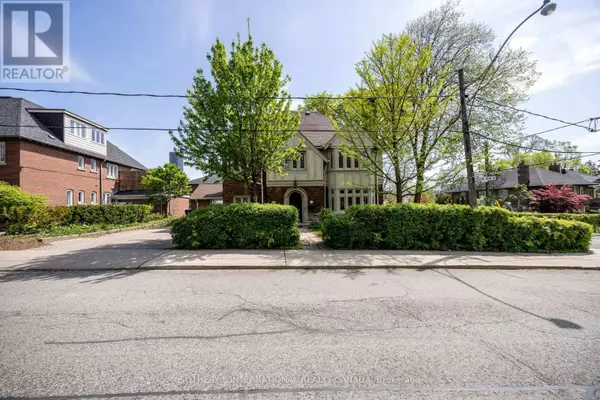 131 Highbourne RD #Upper, Toronto (yonge-eglinton), ON M5P2J8