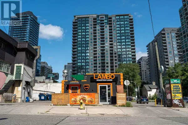 Toronto (willowdale East), ON M2N3W1,8 KINGSDALE AVENUE