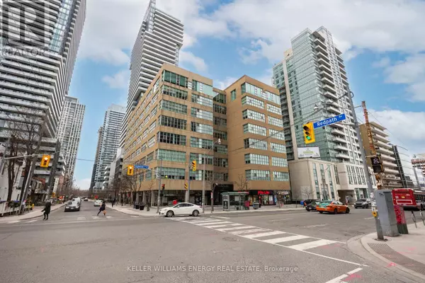 188 Eglinton AVE East #712, Toronto (mount Pleasant West), ON M4P2X7