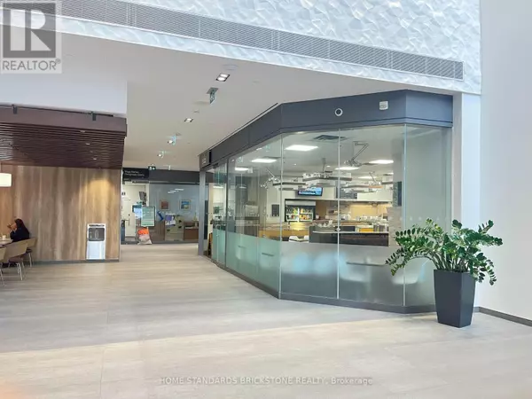 Toronto (willowdale East), ON M2N6P4,5255 YONGE STREET