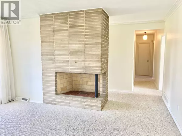 Toronto (banbury-don Mills), ON M3B2J9,9 TERRINGTON COURT