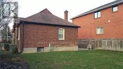 Toronto (bedford Park-nortown), ON M5M1B9,389 LAWRENCE AVENUE W