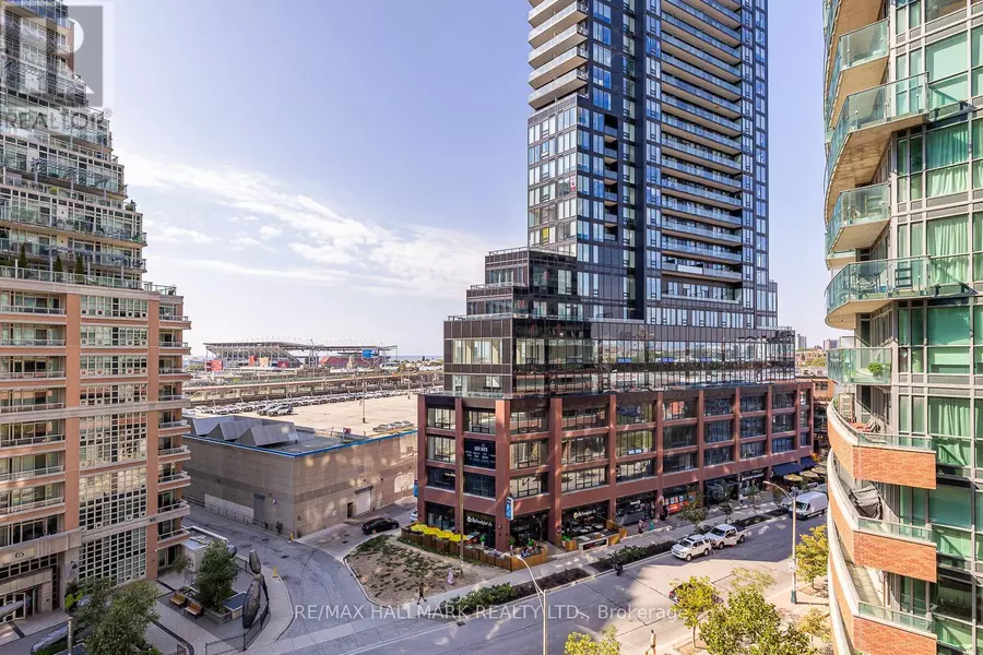 69 Lynn Williams ST #709, Toronto (niagara), ON M6K3R7