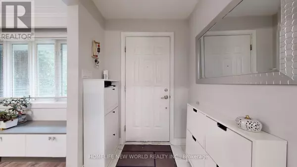 Toronto (willowdale West), ON M2R1C5,11 ELYNHILL DRIVE