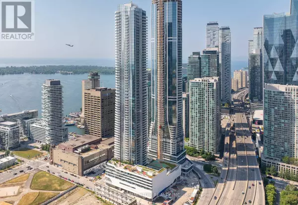 28 Freeland ST #3704, Toronto (waterfront Communities), ON M5E0E3