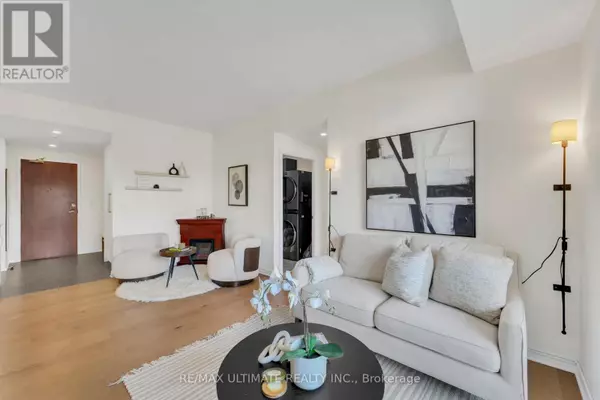 Toronto (mount Pleasant East), ON M4G4H6,1750 Bayview AVE #209