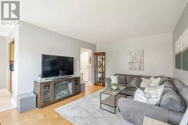 219 Wilson AVE #201, Toronto (bedford Park-nortown), ON M5M3B2