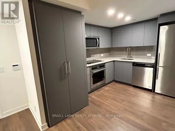 30 Tretti WAY #211, Toronto (clanton Park), ON M3H0E3
