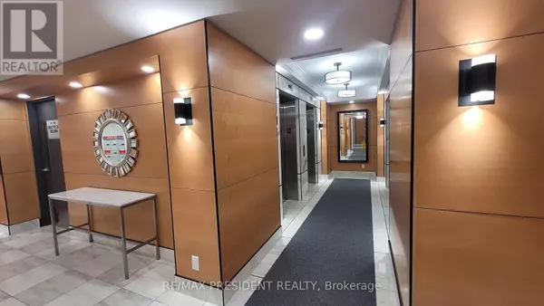 Toronto (lansing-westgate), ON M2N7G8,4978 Yonge ST #1911