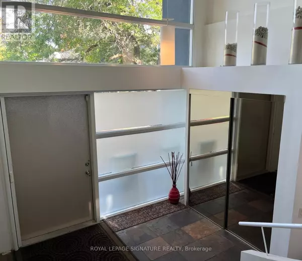 Toronto (banbury-don Mills), ON M3B2T2,90 BERKINSHAW CRESCENT