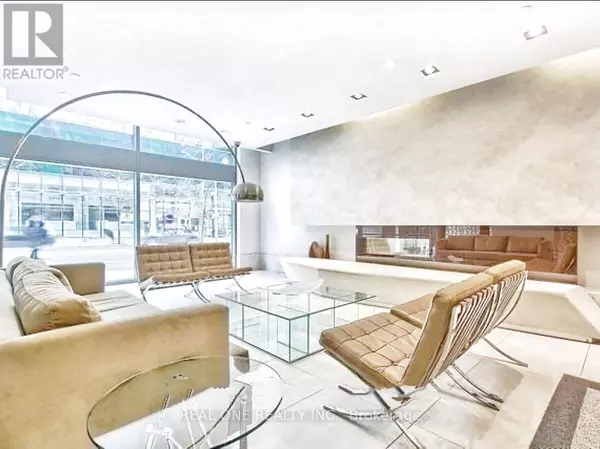 Toronto (bay Street Corridor), ON M5S1Z6,832 Bay ST #1801