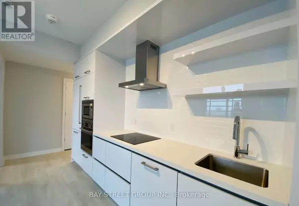 Toronto (mount Pleasant West), ON M4S2B4,2221 Yonge ST #2502