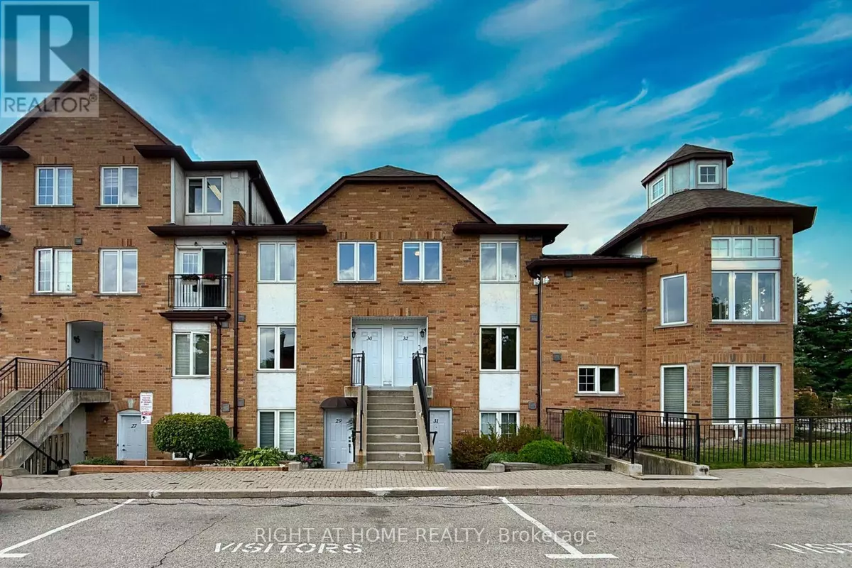 Toronto (bathurst Manor), ON M3H2T6,988 West SHEPPARD AVE West #32