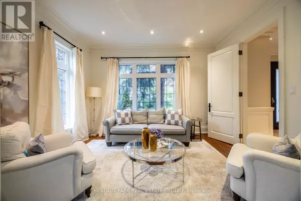 Toronto (bridle Path-sunnybrook-york Mills), ON M4N3H5,102 MILDENHALL ROAD