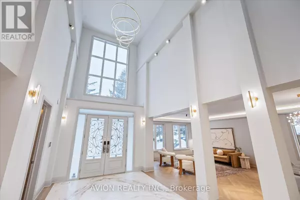 Toronto (st. Andrew-windfields), ON M2P1K5,72 LORD SEATON ROAD